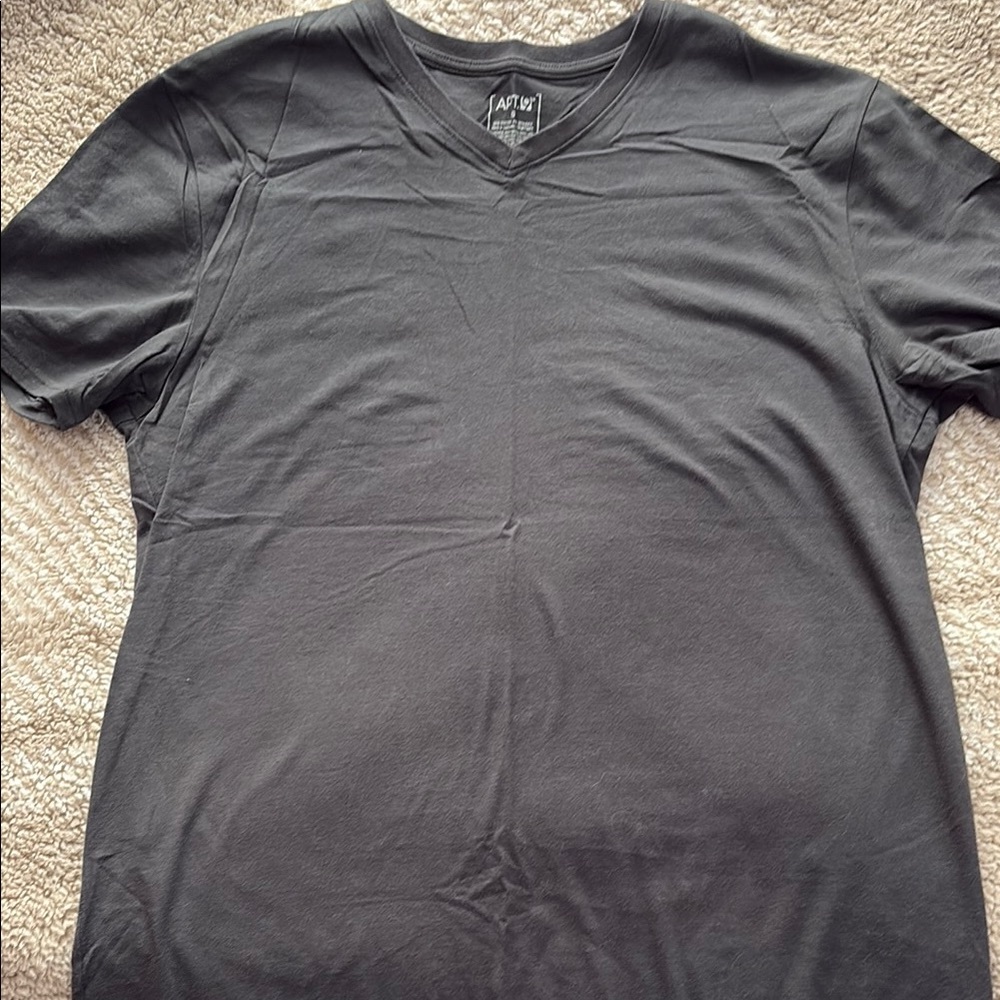 Men's dark gray T-shirt